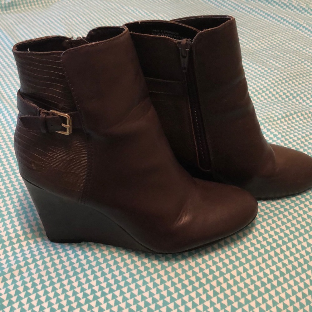 ✨LAST CHANCE✨ Women’s Heeled Booties